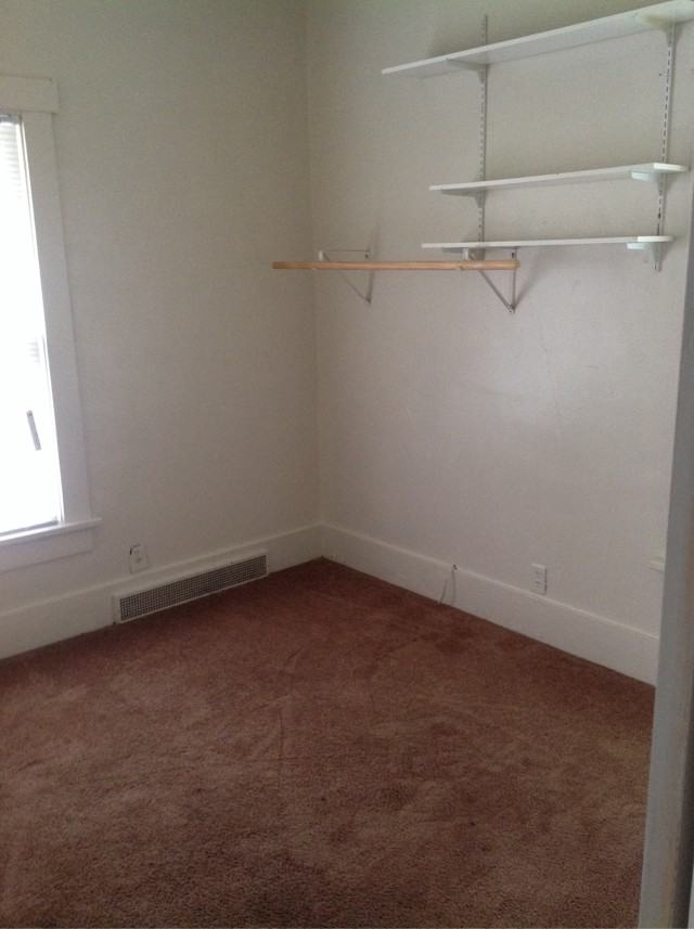 836 S 29th St - Photo 5 of 12