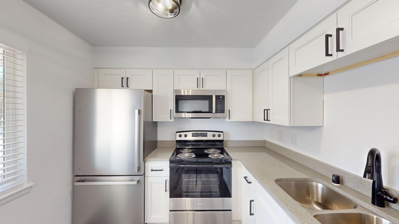 221 Delamar Loop Nw - Photo 3 of 18