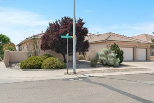 8201 Grape View Ct Ne - Photo 1 of 1