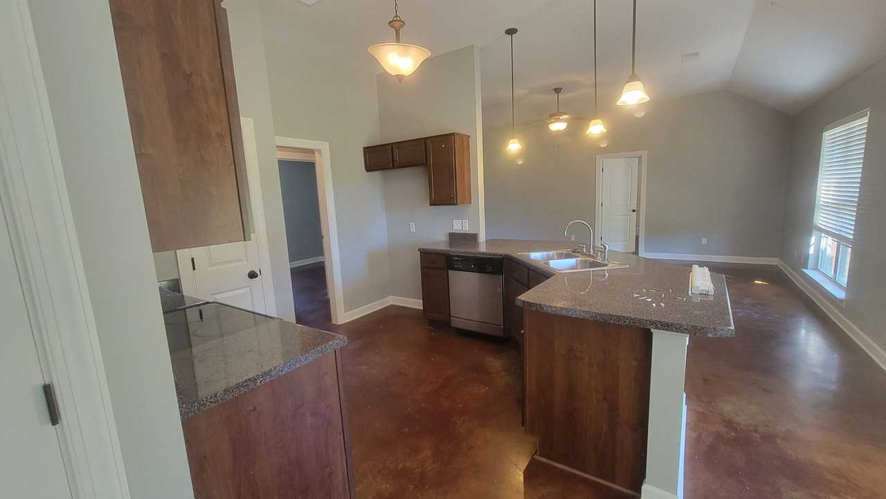 8802 Smith Ranch Dr - Photo 5 of 17