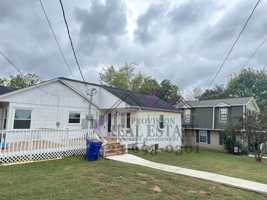 featured image of 4033 Pineview Dr Nw #A