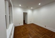 1554 Unionport Rd - Photo 1 of 1