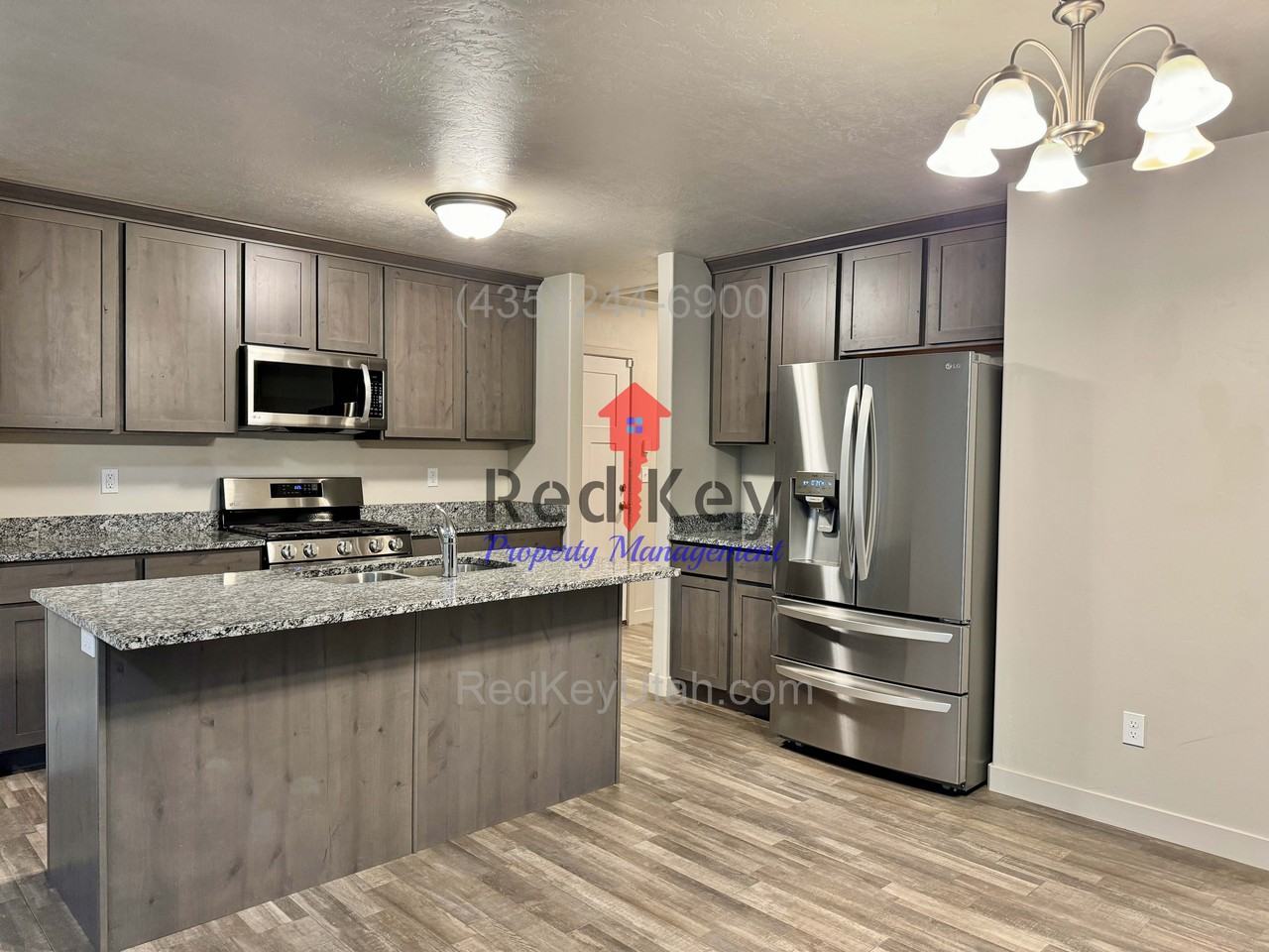 789 N Colony Dr - Photo 2 of 19