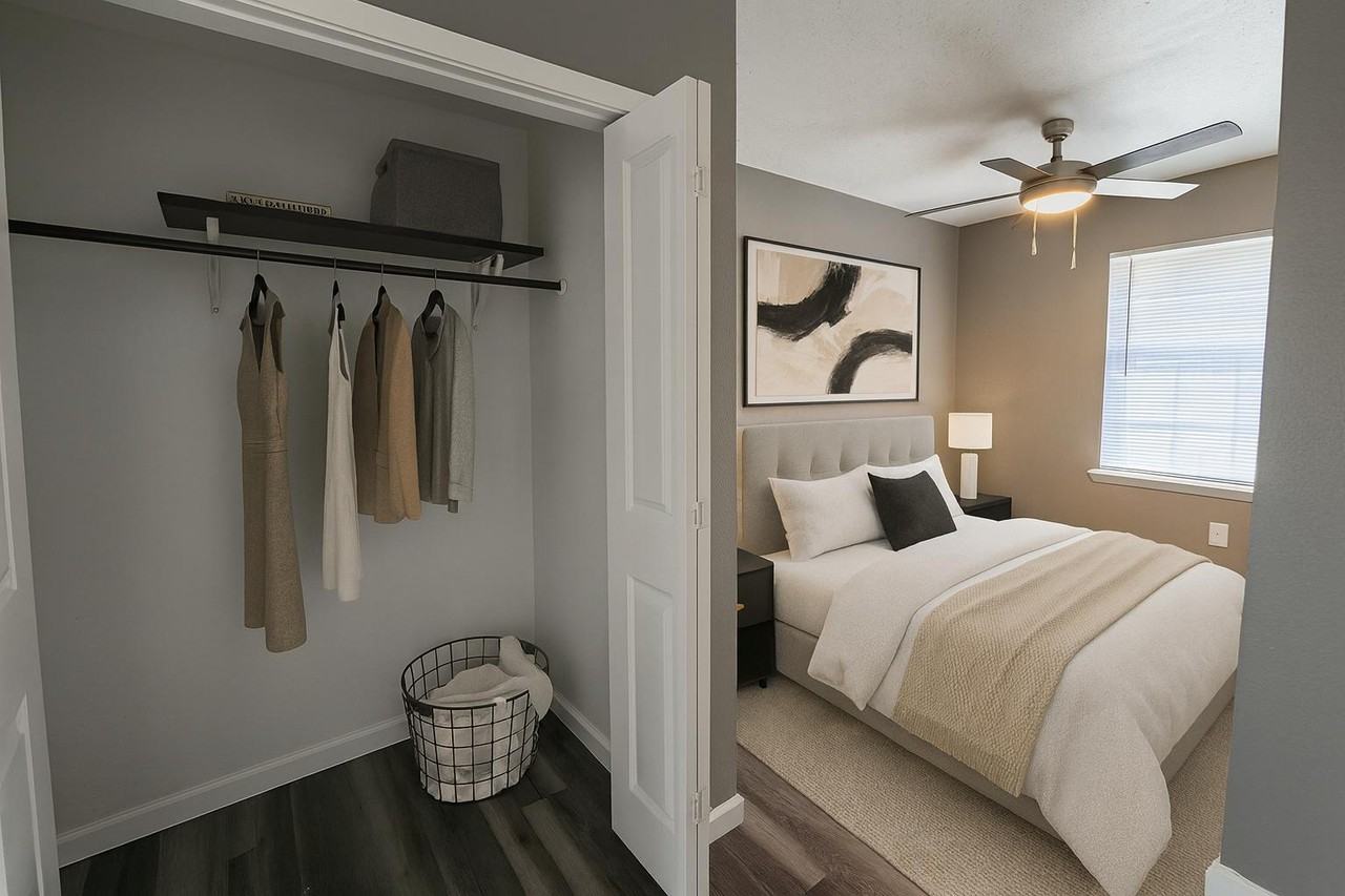 2508 Ridgmar Boulevard #22 - Photo 3 of 13