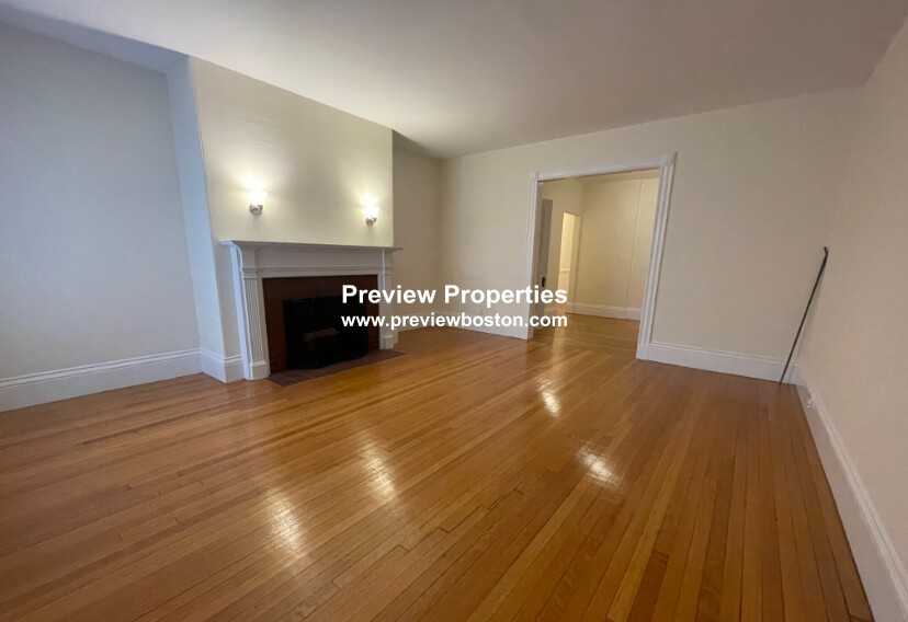 Beacon St #21P - Photo 2 of 8