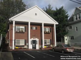 featured image of Woodlawn Ave #4