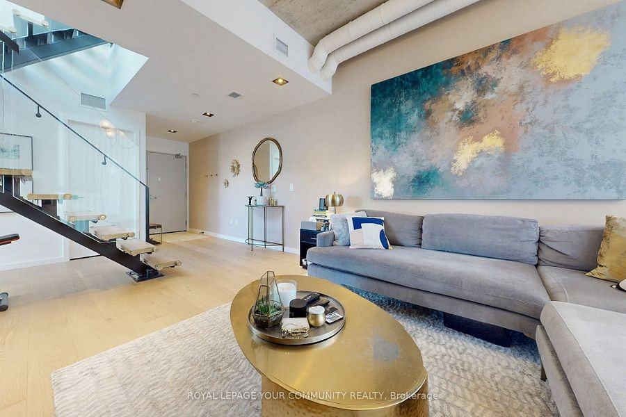 32 Trolley Crescent #PH10 - Photo 4 of 32