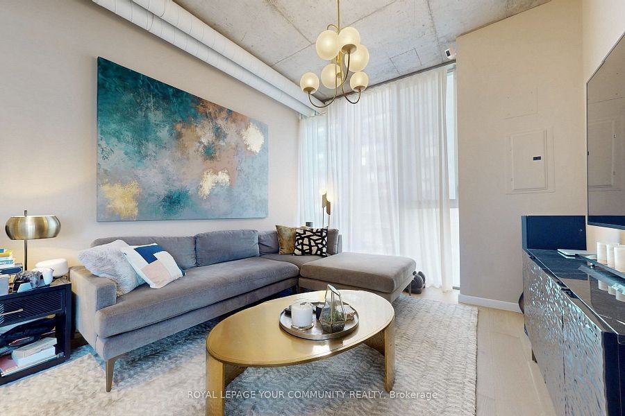 32 Trolley Crescent #PH10 - Photo 5 of 32