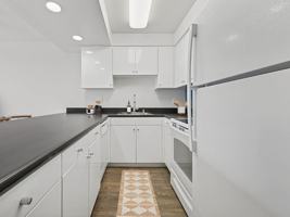 featured image of 385 S Catalina Ave