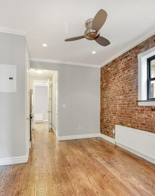 E 5th St #6 - Photo 5 of 10