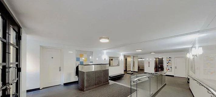 E 38th St #6H - Photo 3 of 5