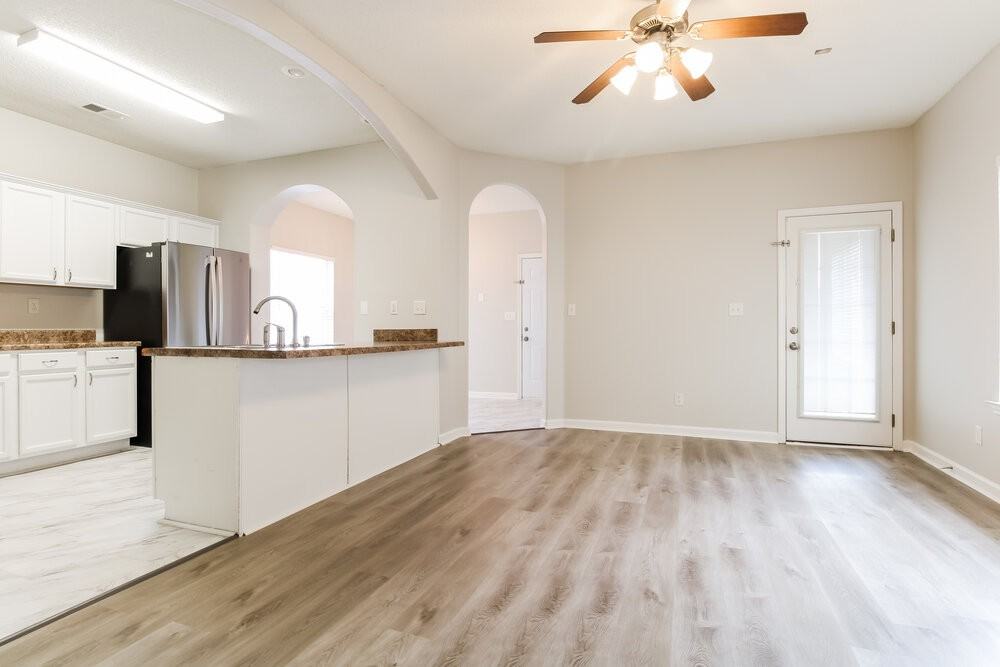 10181 Sorento Place - Photo 6 of 17