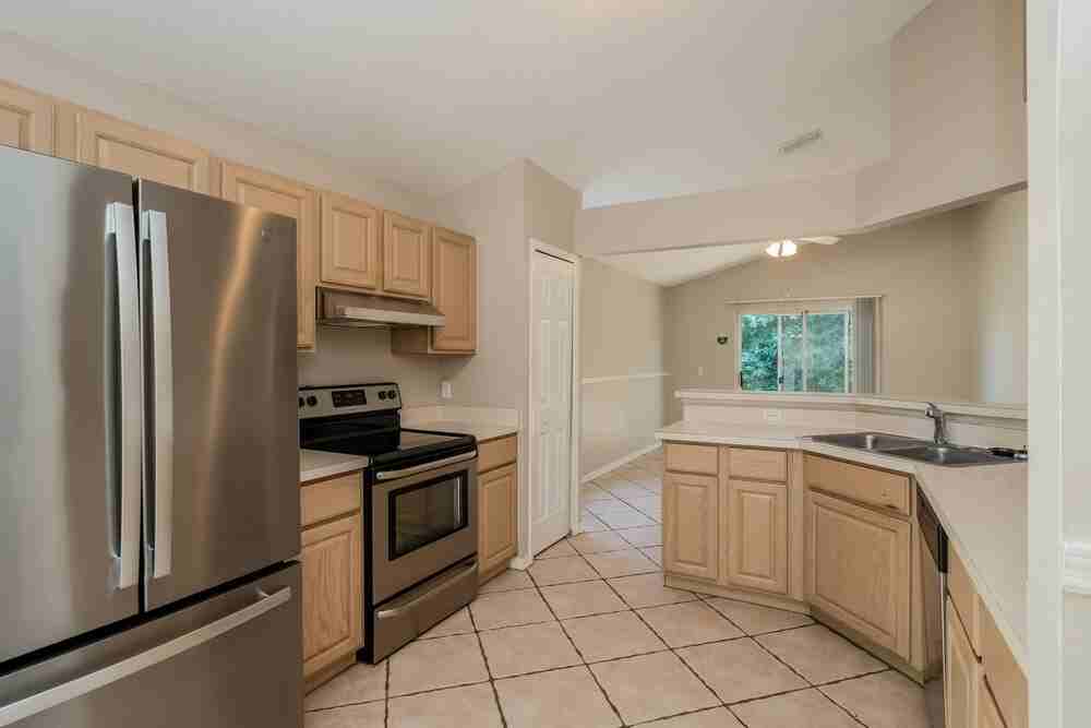 4307 Pembridge Ave - Photo 5 of 16