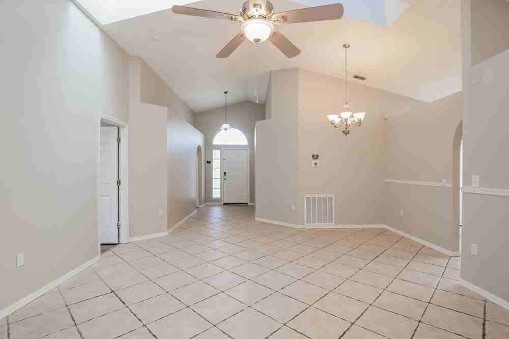 4307 Pembridge Ave - Photo 7 of 16