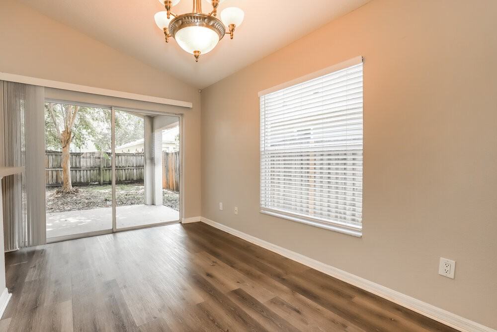 11722 Mango Cross Ct - Photo 5 of 16