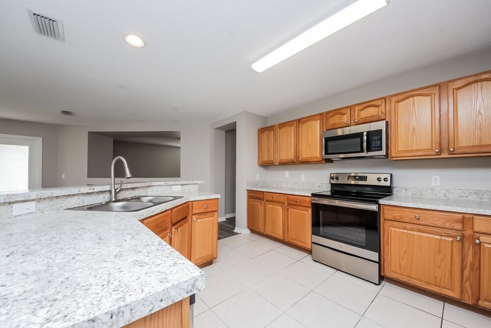 4550 Ross Lanier Ln - Photo 5 of 15