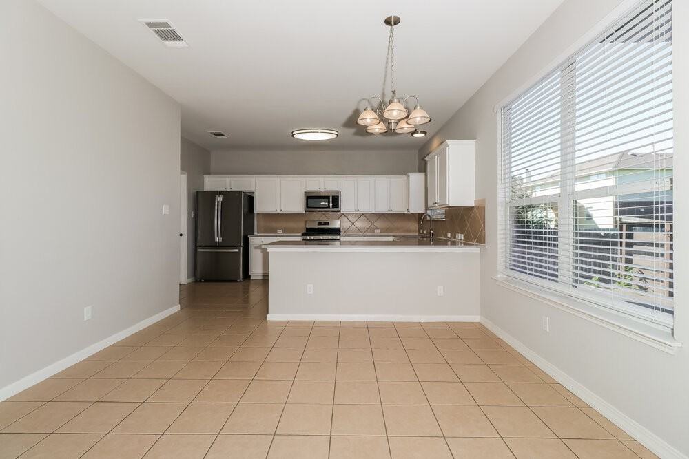 2429 Candle Ridge Trl - Photo 7 of 17