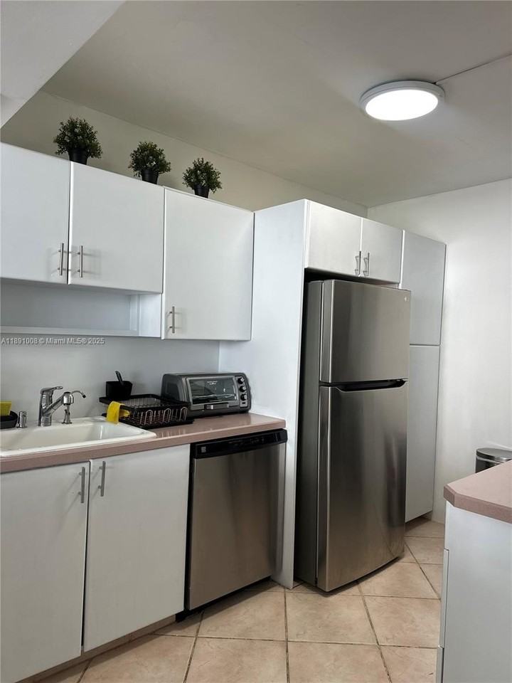 3675 N Country Club Dr #1809 - Photo 7 of 22