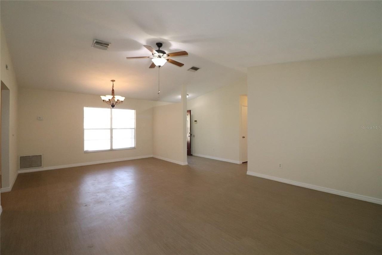 907 Primrose Terrace - Photo 6 of 24