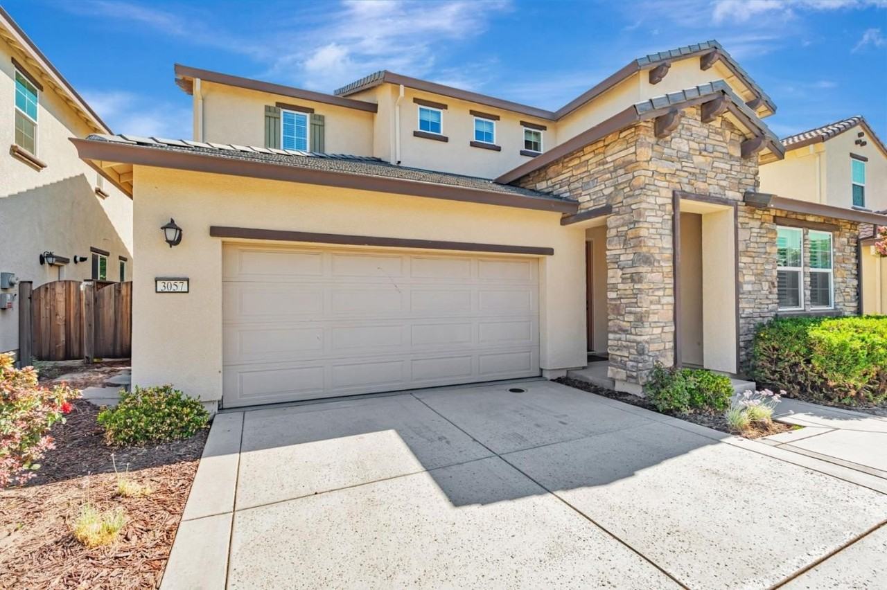 3057 Garden Farms Ave - Photo 2 of 10