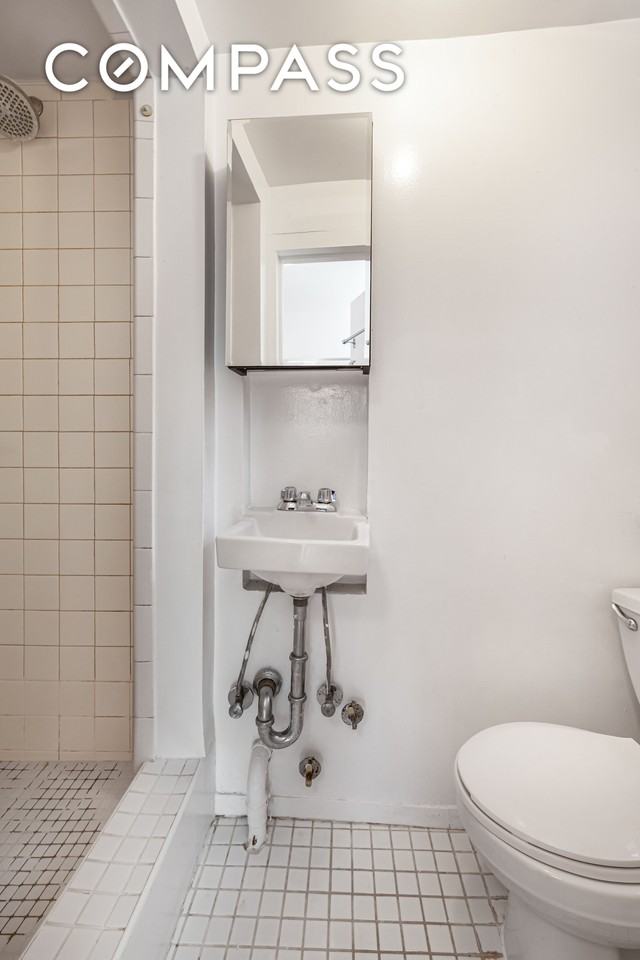 241 Mulberry St #18 - Photo 5 of 5