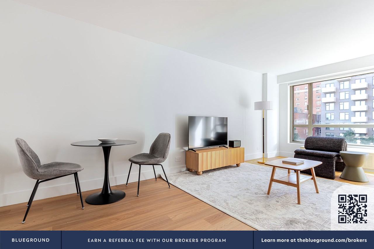 501 East 87th Street - Photo 5 of 23