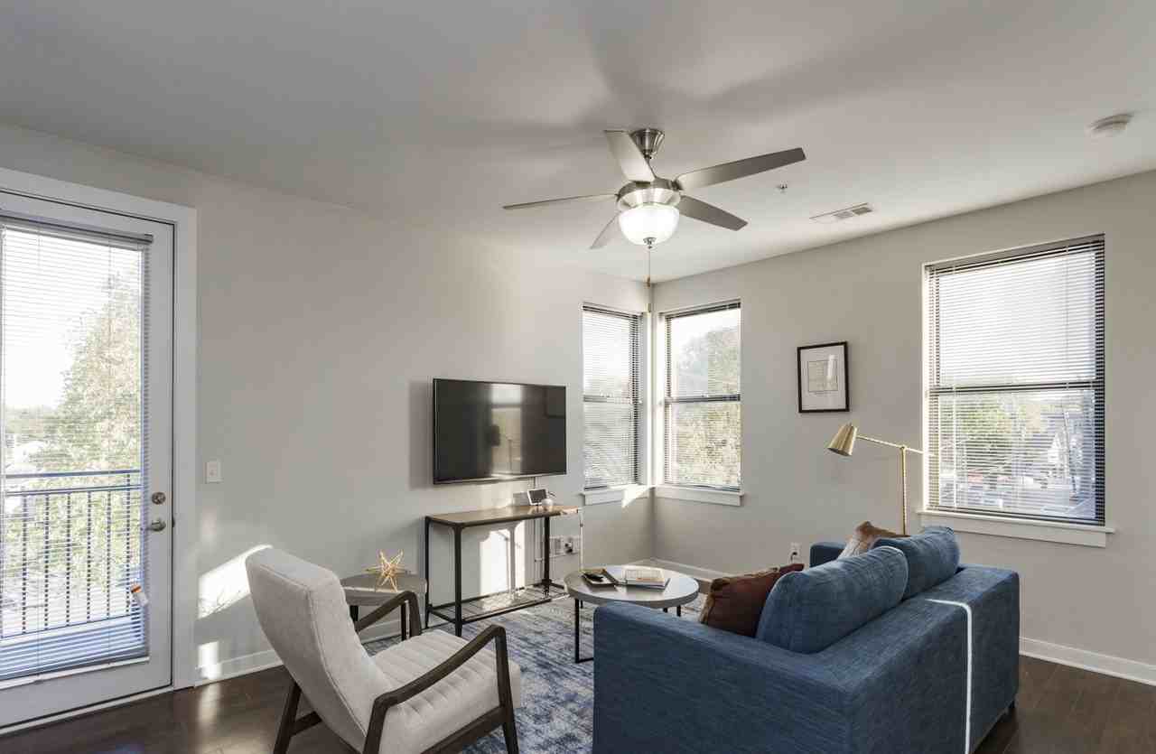 1016 18th Avenue South - Photo 3 of 24