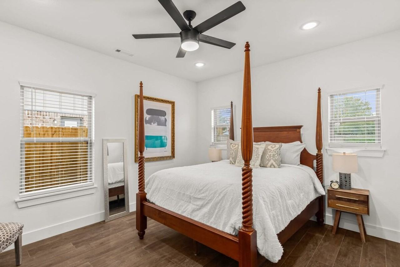 2612 Sw Livingston Sq #1241301P - Photo 2 of 39