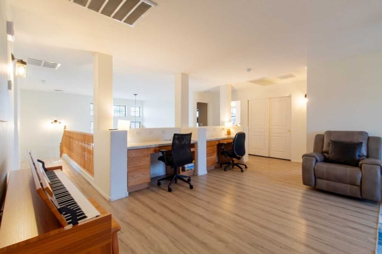 1550 N Desert Willow Ave #1310564P - Photo 3 of 50