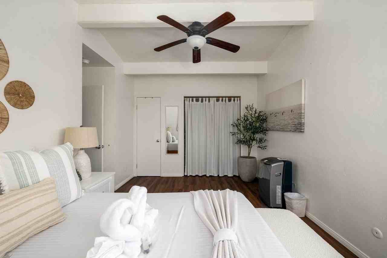 4587 Saratoga Ave #1304284P - Photo 7 of 18