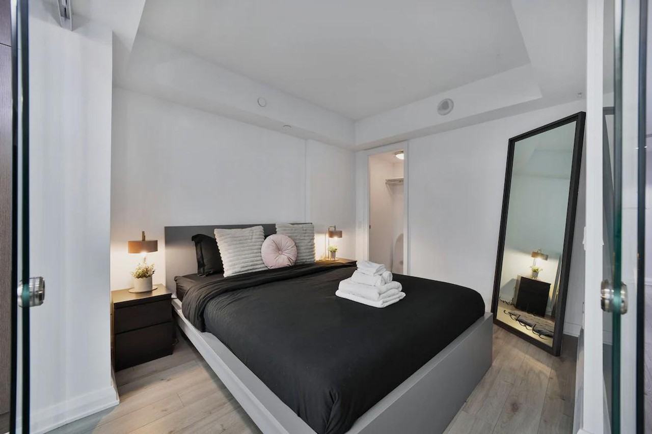 155 Yorkville Ave #1316393P - Photo 4 of 33