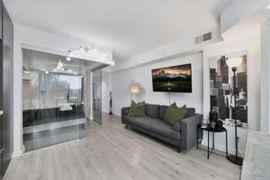 featured image of 155 Yorkville Ave