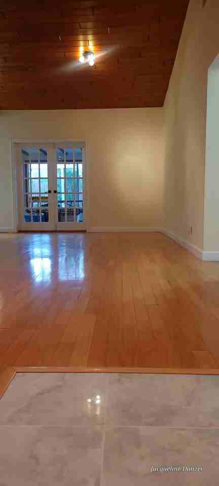 2241 Northeast 38th Street - Photo 5 of 25