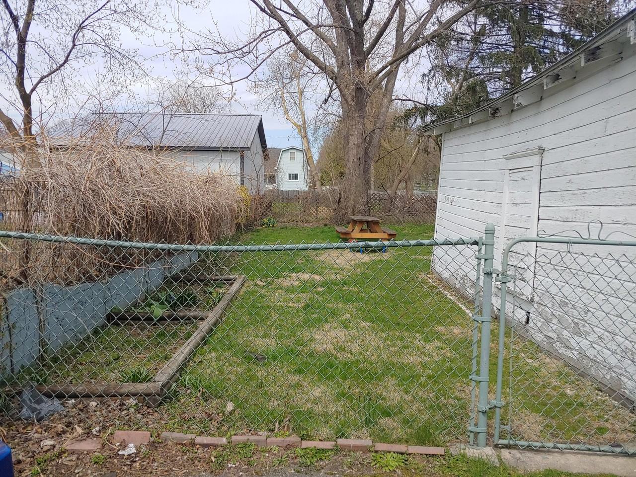 1140 Grant Blvd - Photo 2 of 20