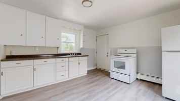 featured image of 21 Riverbank Ct #C