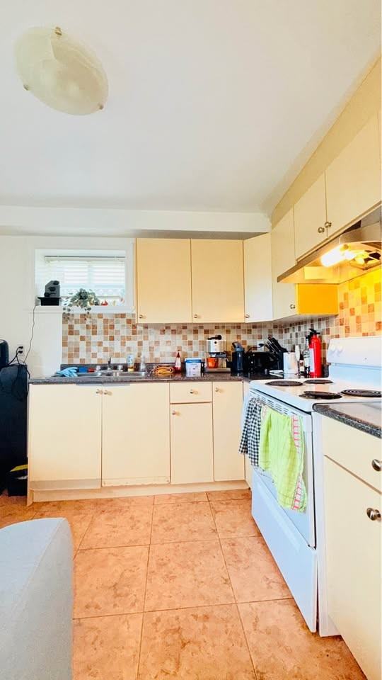 5131 Manor Street - Photo 7 of 11