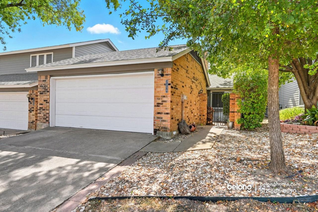 7258 Coronado Cir - Photo 2 of 30