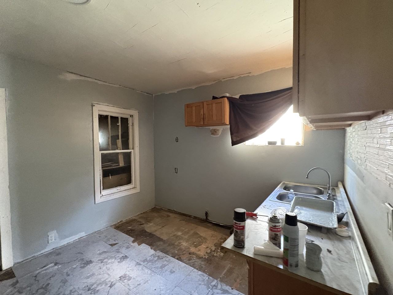 5917 Emma Ave - Photo 2 of 5