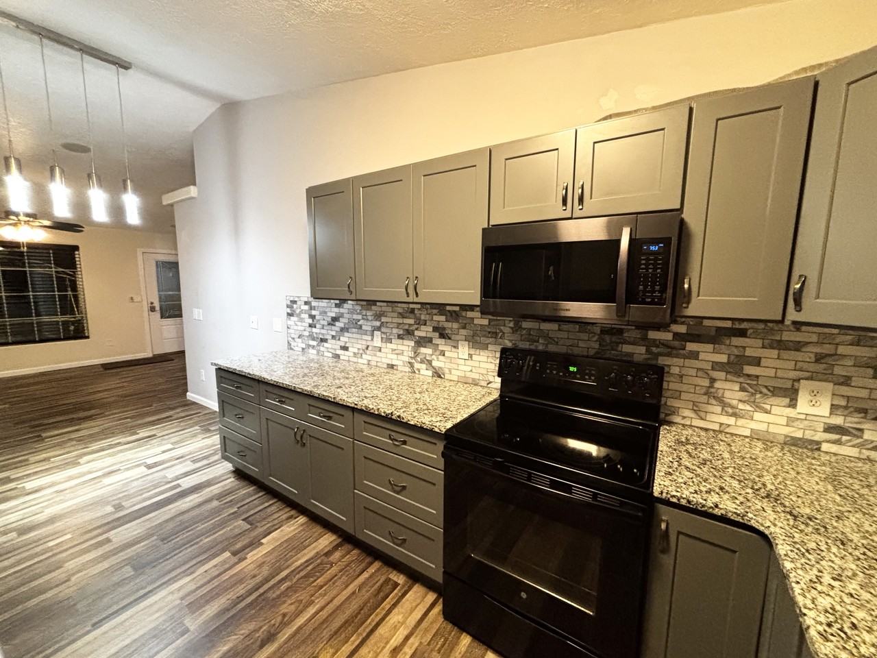 2547 E 610 N #2547 - Photo 2 of 13