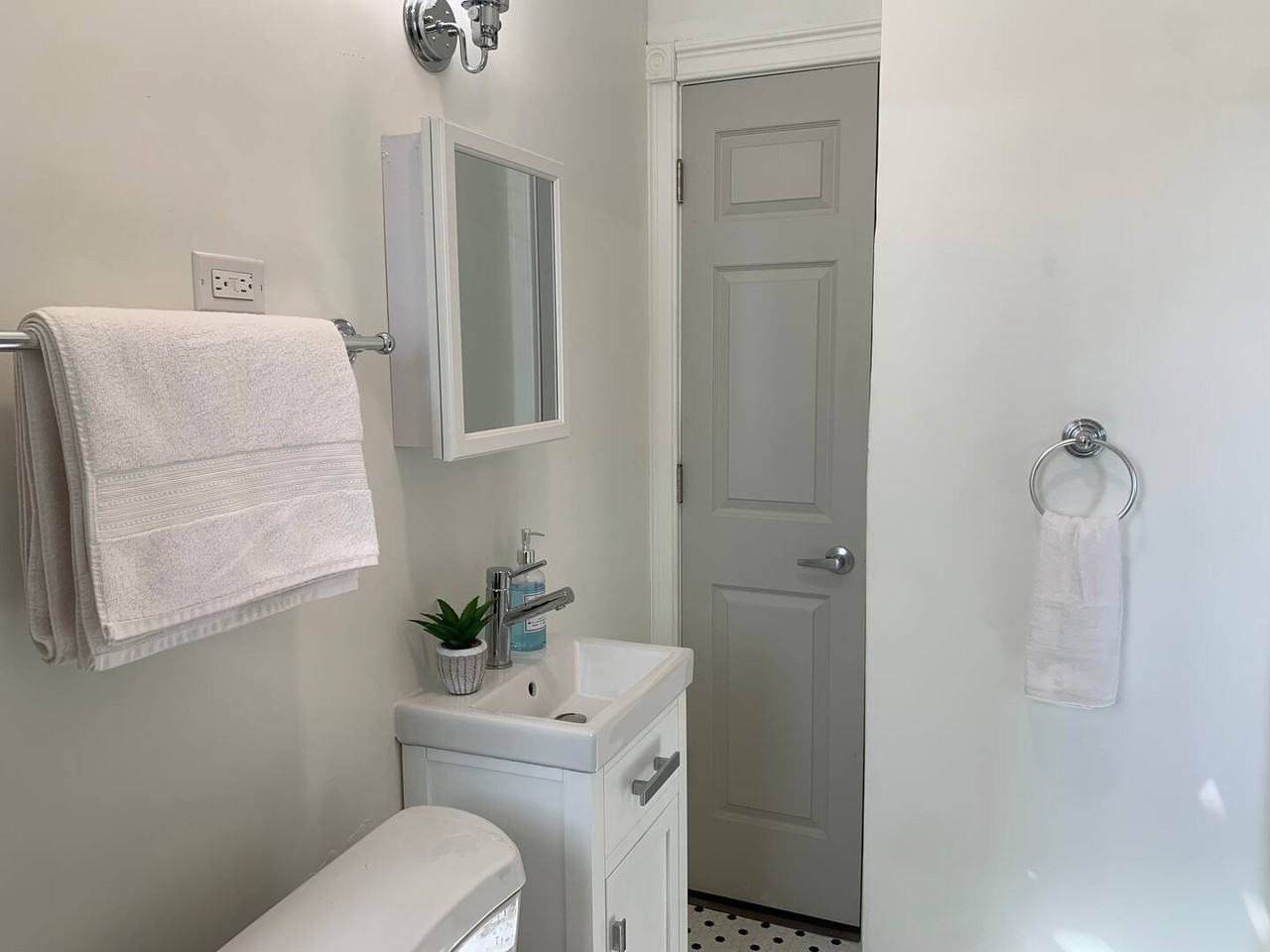 101 North Pearl Street #303 - Photo 3 of 20