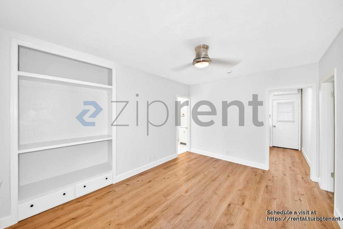 5187 Olivewood Ave - Photo 2 of 10
