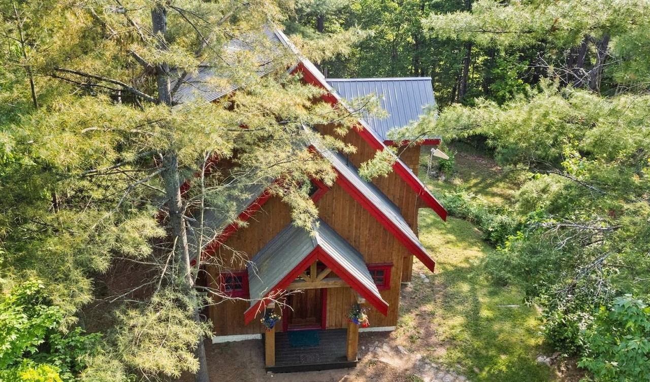 1093 Althorpe Road (HA) - 1 - Photo 2 of 32