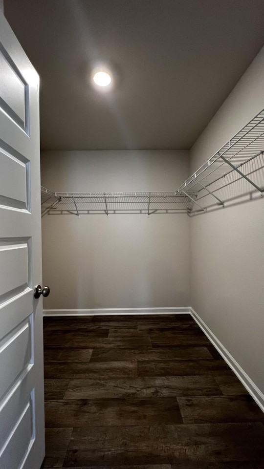 11207 Elemis Dr - Photo 4 of 30