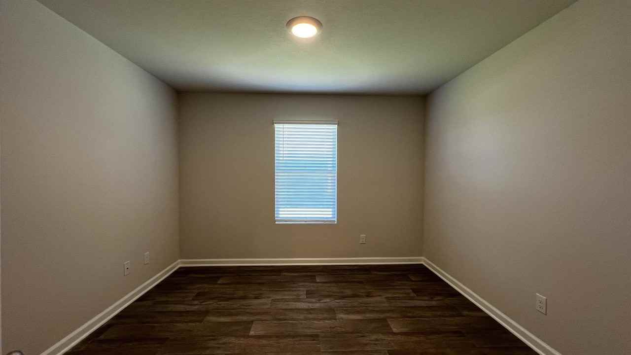 11207 Elemis Dr - Photo 3 of 30