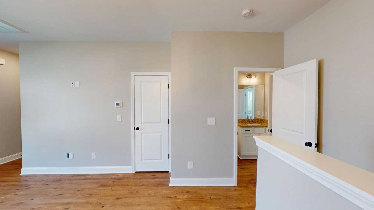 804 Levitan Dr - Photo 7 of 20