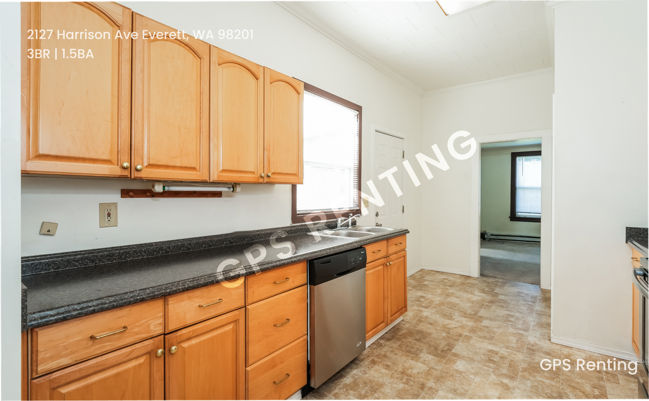 2127 Harrison Ave - Photo 3 of 21