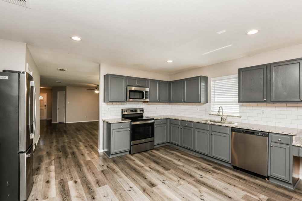 9104 Old Clydesdale Dr - Photo 5 of 16