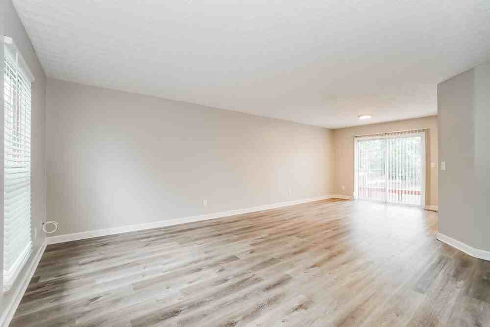 810 Sumter St - Photo 5 of 18