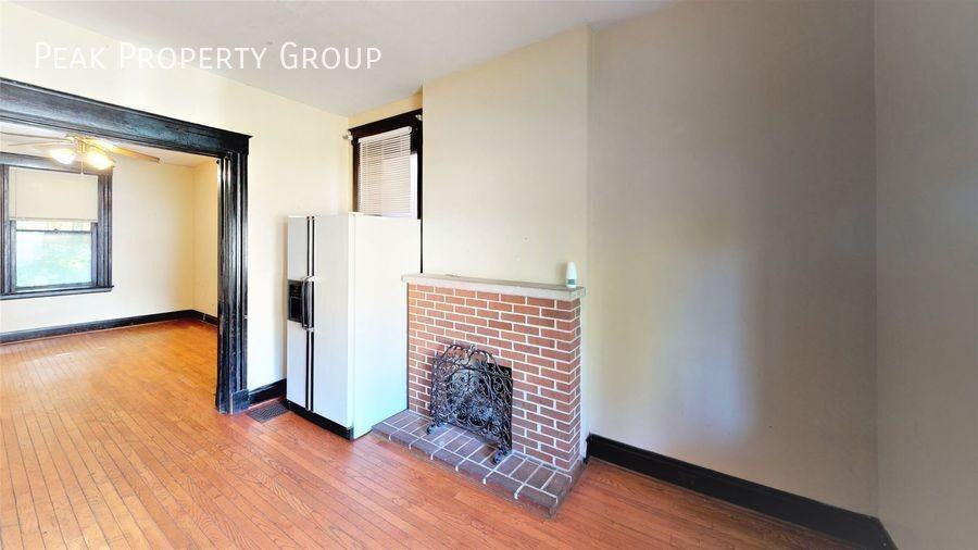 2358 Stratford Ave - Photo 2 of 14