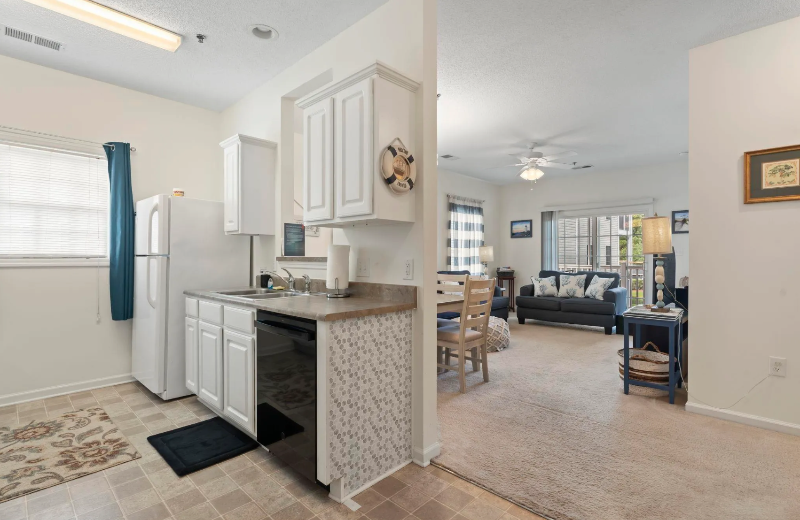 2090 Cross Gate Blvd #205 - Photo 5 of 50